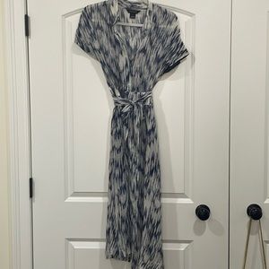 Club Monaco/Meghan Markle Silk Dress